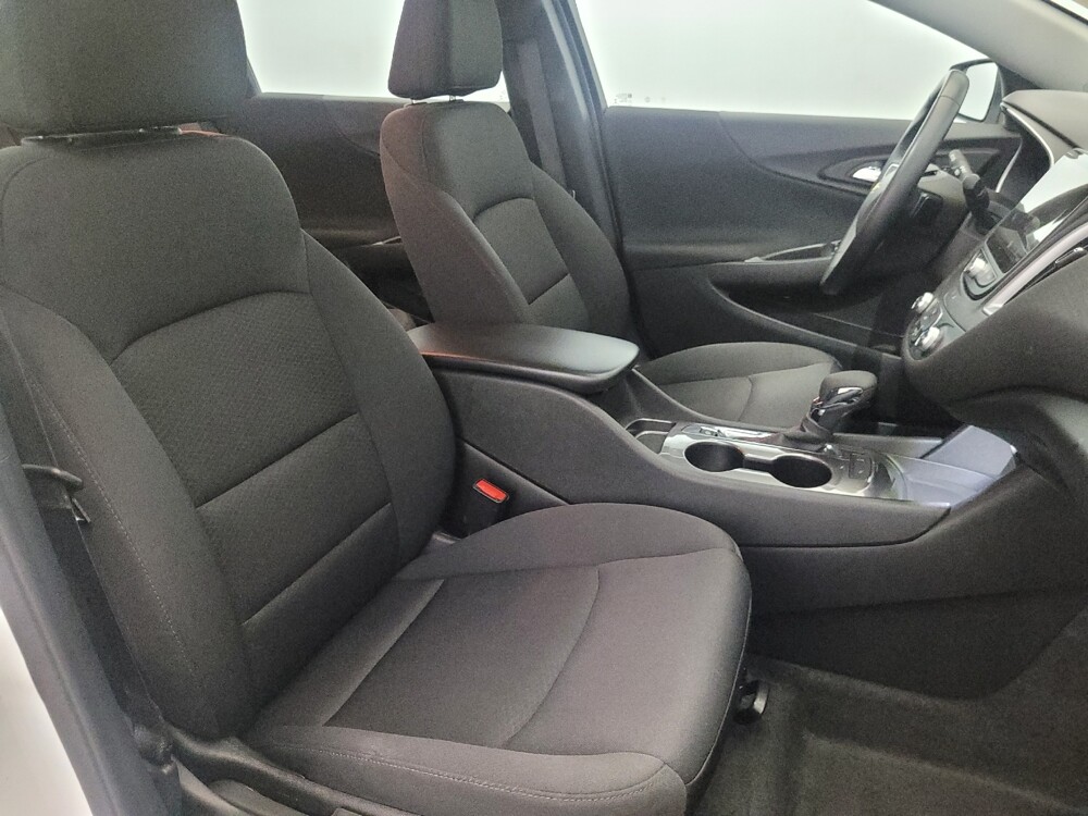 2025 Chevrolet Malibu in Williamstown, NJ 8094 - 18130746 21