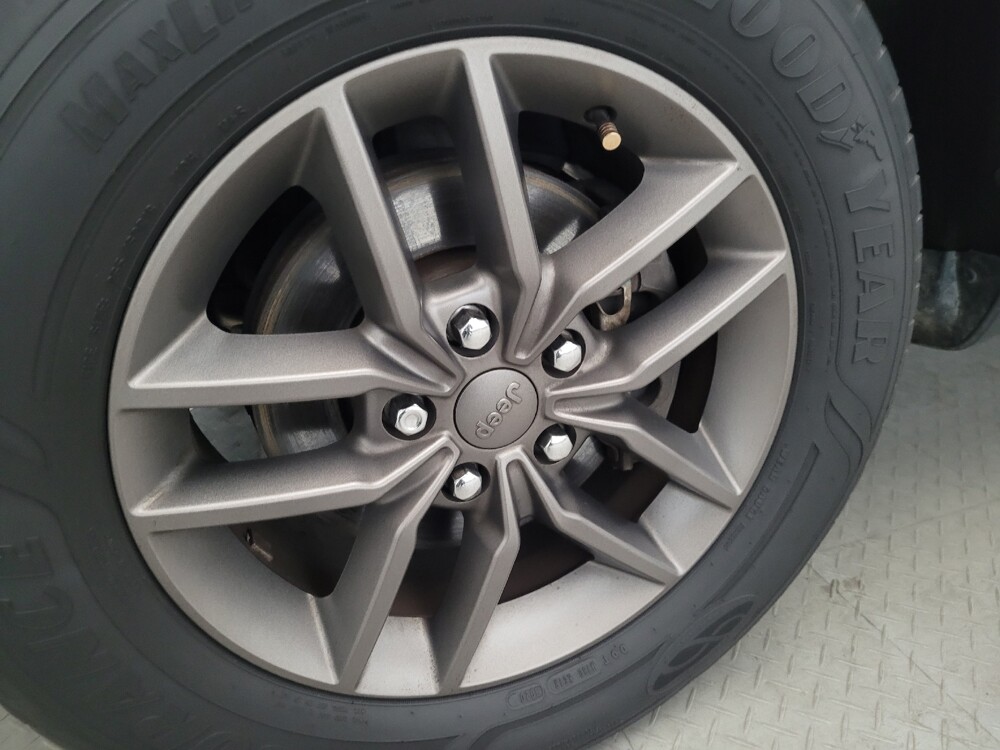 2016 Jeep Grand Cherokee in Chesapeake, VA 23320 - 18130750 31