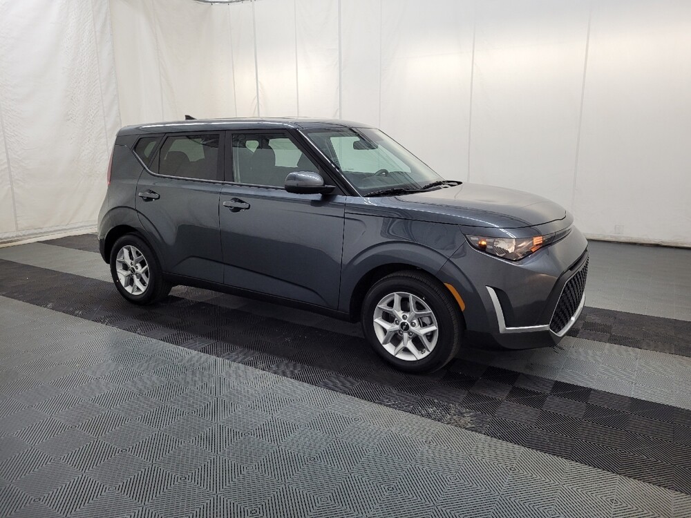 2025 Kia Soul in Plymouth Meeting, PA 19462 - 18130758 11
