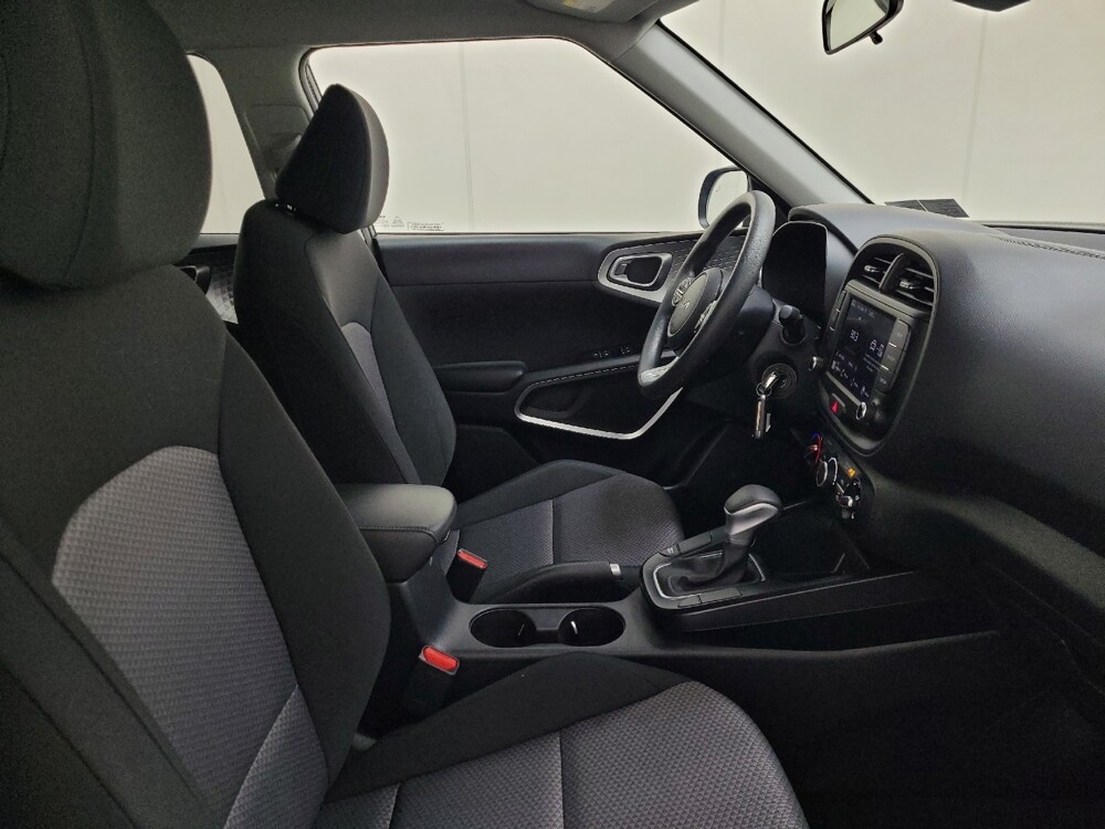 2025 Kia Soul in Plymouth Meeting, PA 19462 - 18130759 21