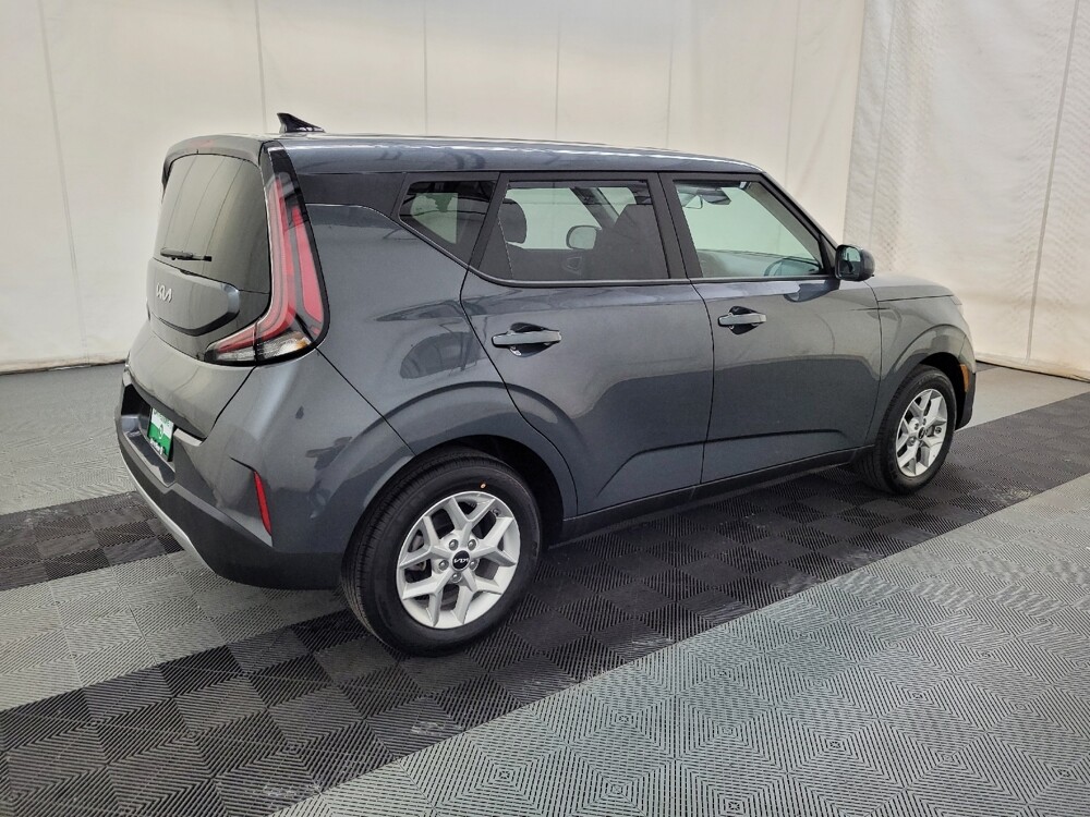 2025 Kia Soul in Plymouth Meeting, PA 19462 - 18130760 10