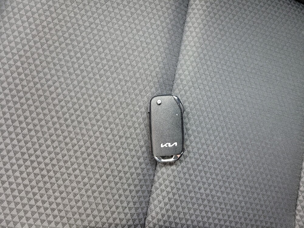 2025 Kia Soul in Plymouth Meeting, PA 19462 - 18130760 32