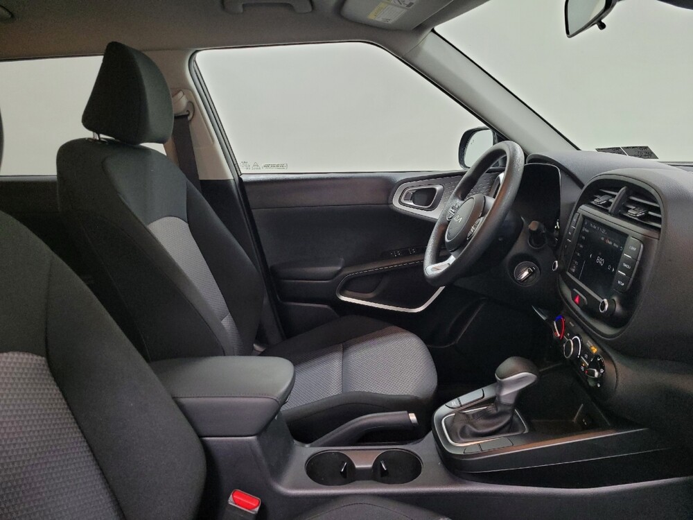 2025 Kia Soul in Plymouth Meeting, PA 19462 - 18130761 21