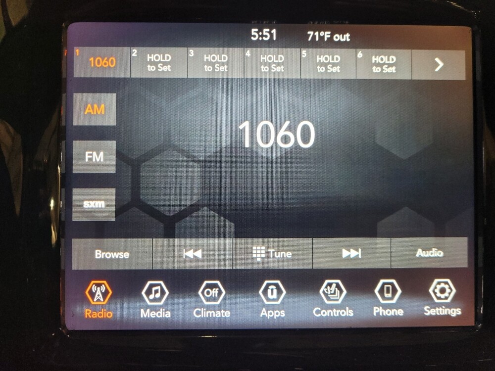 2020 Jeep Cherokee in Williamstown, NJ 8094 - 18130767 25