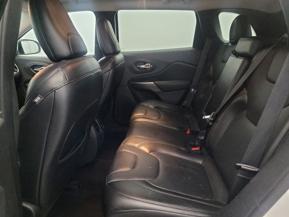 2020 Jeep Cherokee in Williamstown, NJ 8094 - 18130767 18