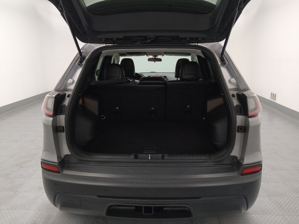 2020 Jeep Cherokee in Gladstone, MO 64118 - 18130773 29