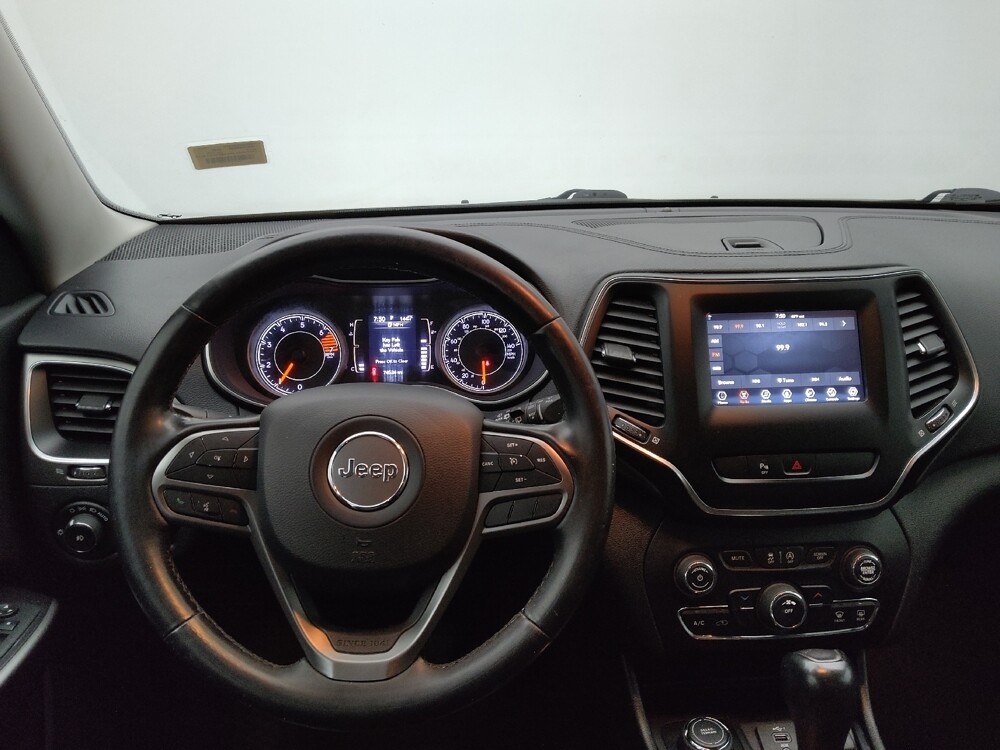 2020 Jeep Cherokee in Gladstone, MO 64118 - 18130773 22