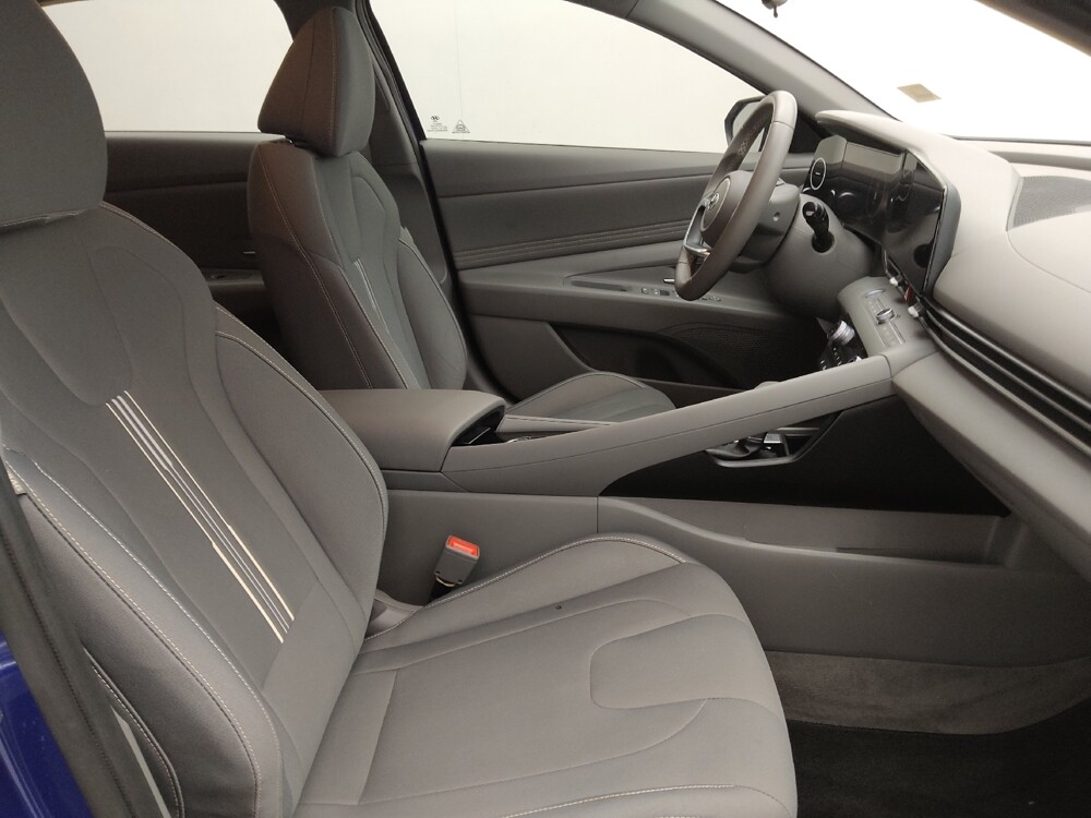 2023 Hyundai Elantra in Topeka, KS 66611 - 18130774 21