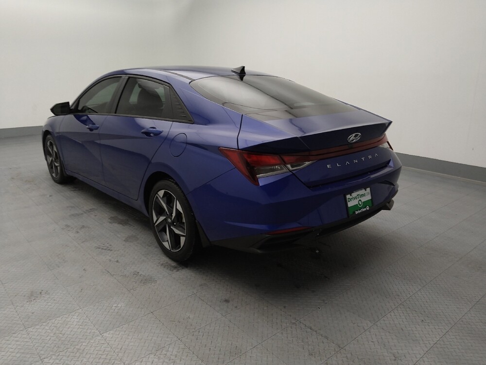 2023 Hyundai Elantra in Topeka, KS 66611 - 18130774 5