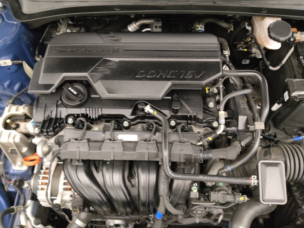 2023 Hyundai Elantra in Topeka, KS 66611 - 18130774 30