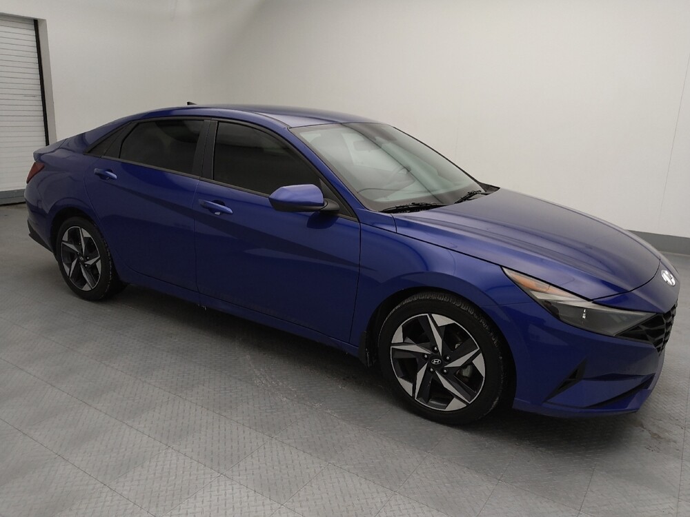 2023 Hyundai Elantra in Topeka, KS 66611 - 18130774 11