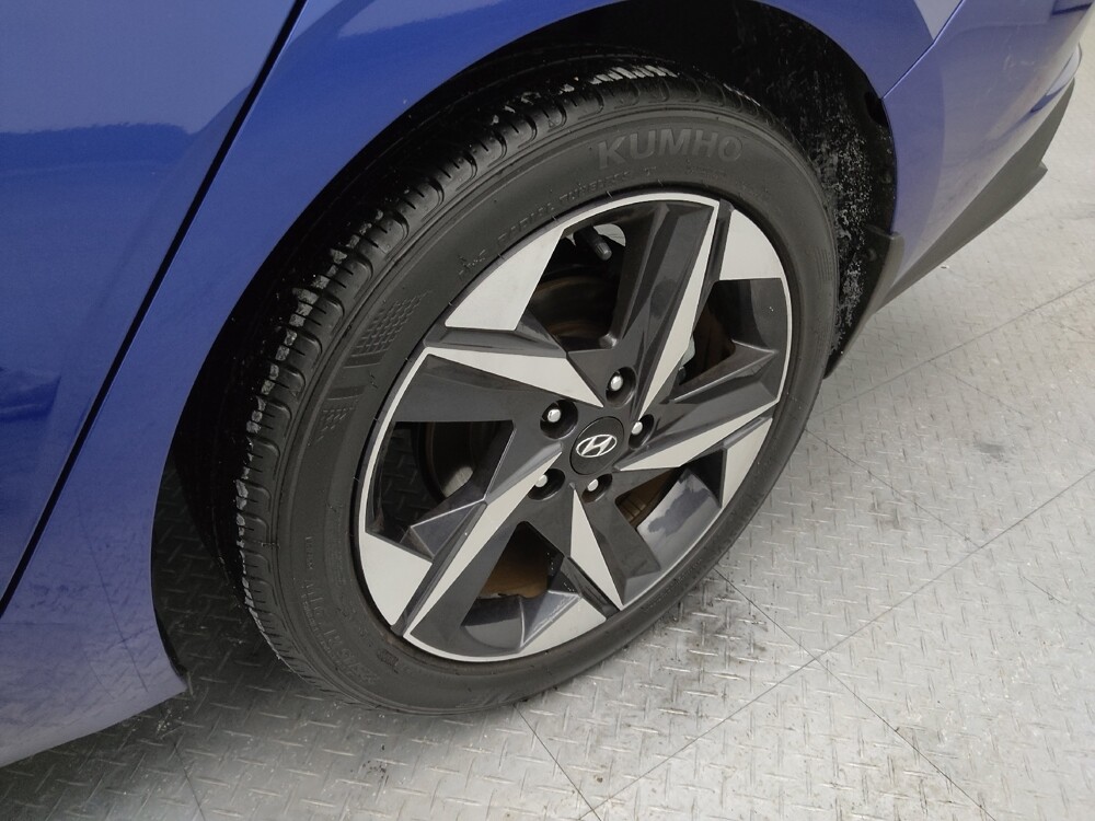 2023 Hyundai Elantra in Topeka, KS 66611 - 18130774 31