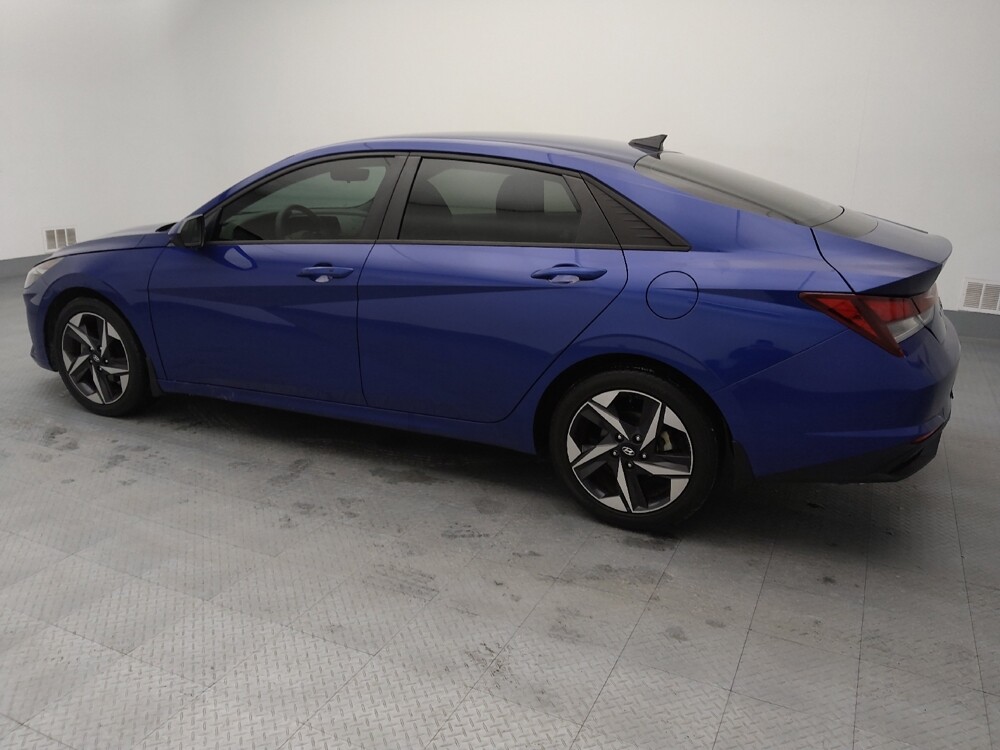 2023 Hyundai Elantra in Topeka, KS 66611 - 18130774 3