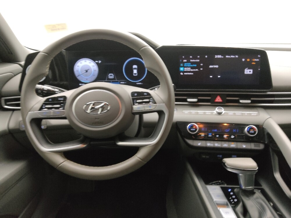 2023 Hyundai Elantra in Topeka, KS 66611 - 18130774 22