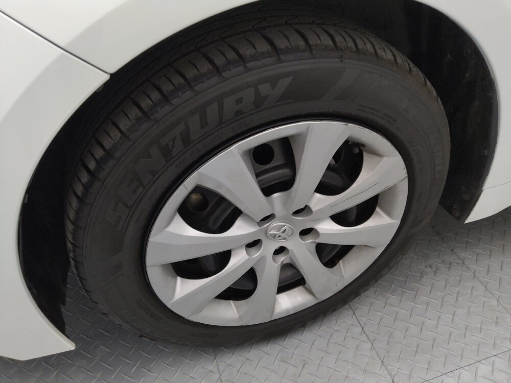 2022 Toyota Corolla in St. Louis, MO 63136 - 18130775 31