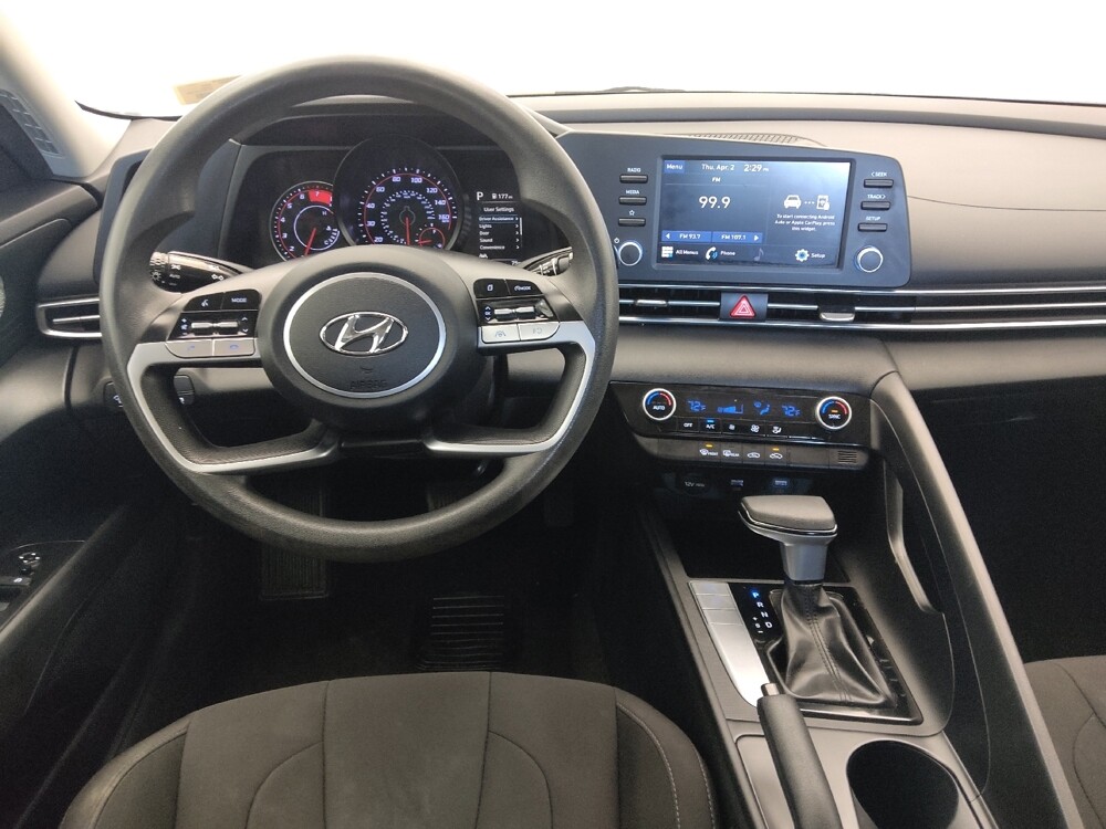 2021 Hyundai Elantra in Topeka, KS 66611 - 18130776 22