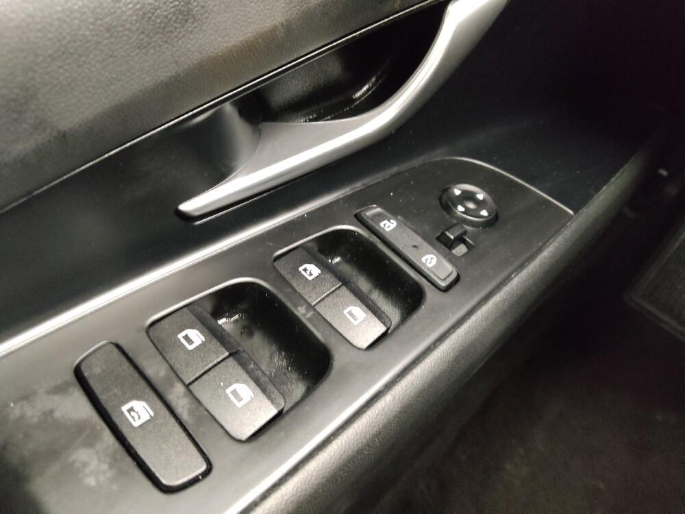 2021 Hyundai Elantra in Topeka, KS 66611 - 18130776 27