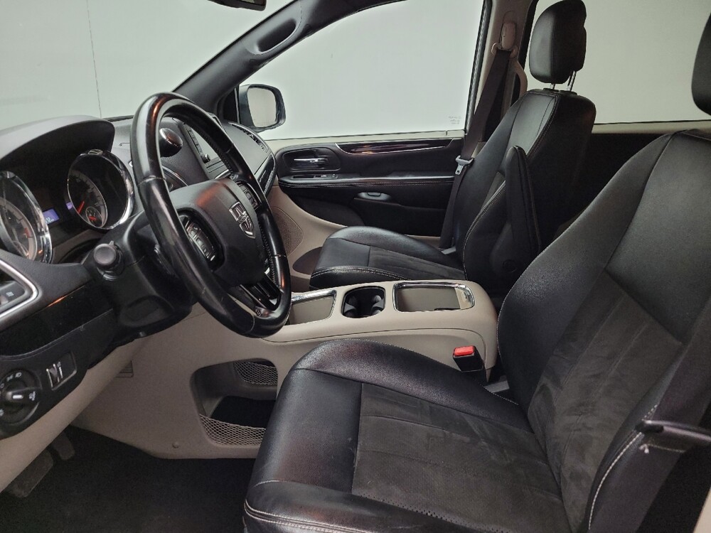 2019 Dodge Grand Caravan in Eastpointe, MI 48021 - 18130781 17
