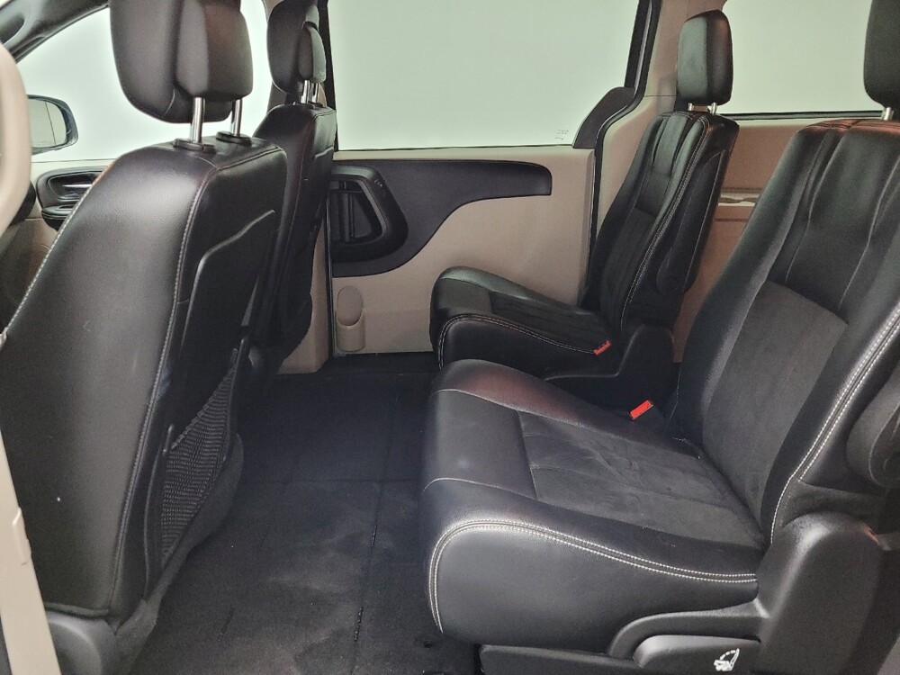2019 Dodge Grand Caravan in Eastpointe, MI 48021 - 18130781 18