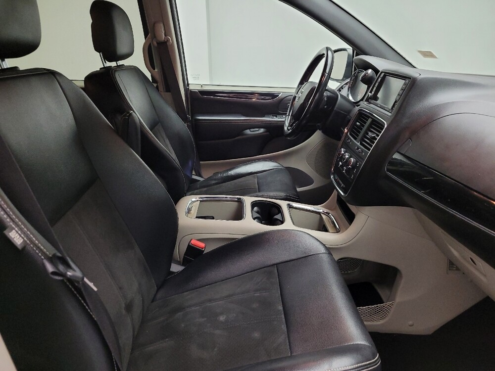 2019 Dodge Grand Caravan in Eastpointe, MI 48021 - 18130781 21