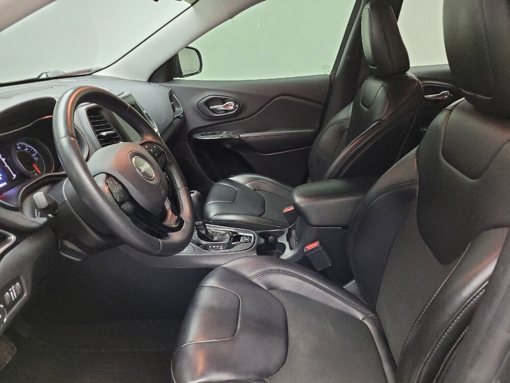 2019 Jeep Cherokee in Eastpointe, MI 48021 - 18130784 17