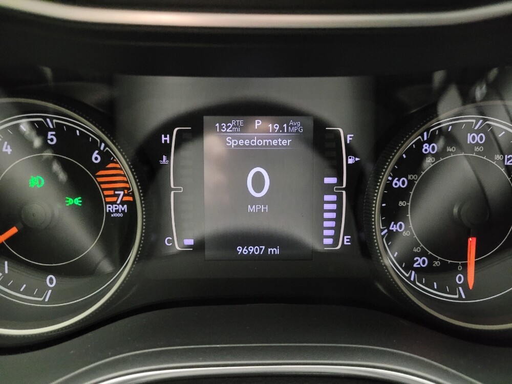 2019 Jeep Cherokee in Eastpointe, MI 48021 - 18130784 25