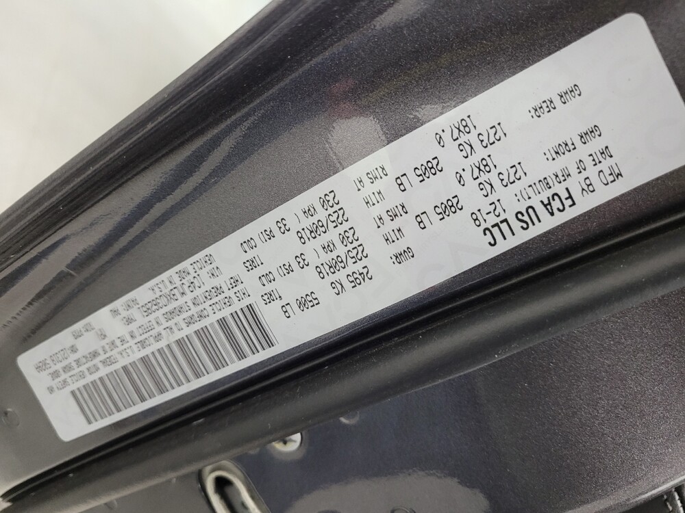 2019 Jeep Cherokee in Eastpointe, MI 48021 - 18130784 33