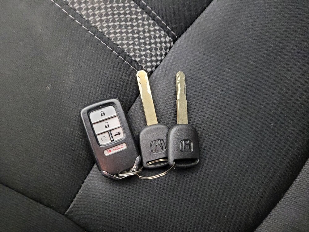 2019 Honda Civic in Eastpointe, MI 48021 - 18130785 32