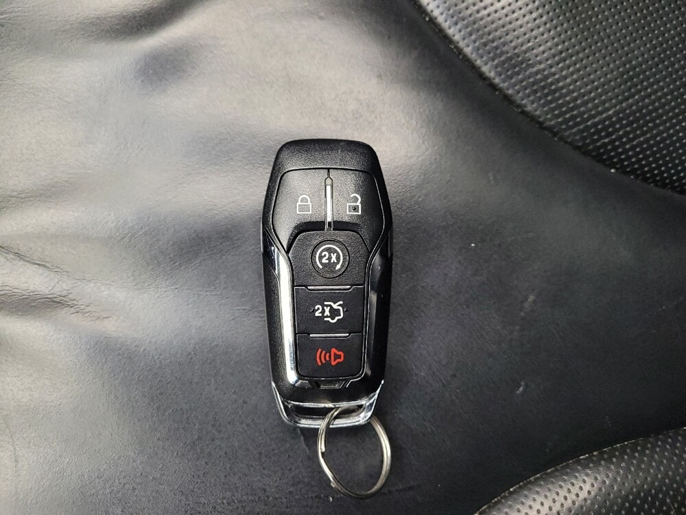 2017 Lincoln MKX in Eastpointe, MI 48021 - 18130786 32