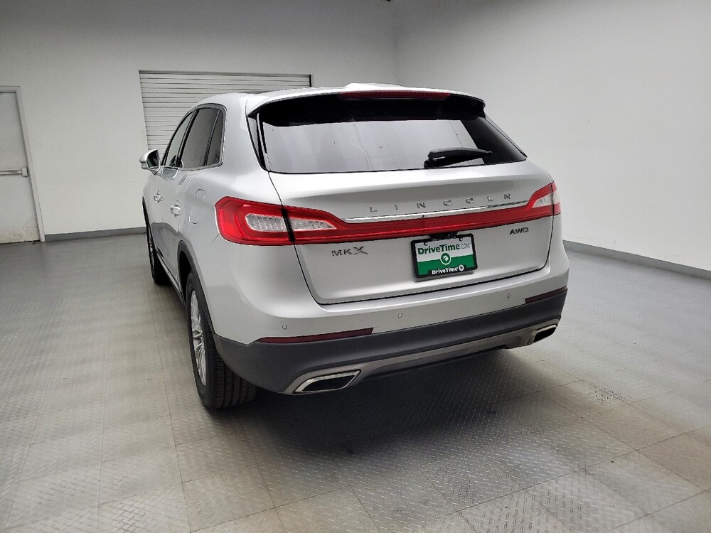 2017 Lincoln MKX in Eastpointe, MI 48021 - 18130786 6