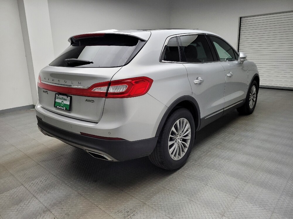 2017 Lincoln MKX in Eastpointe, MI 48021 - 18130786 9