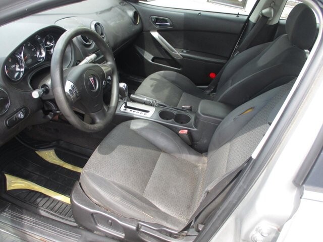 2008 Pontiac G6 in Oak Grove, MO 64075 - 18130789 5