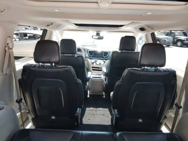 2018 Chrysler Pacifica in Greenville, SC 29607 - 18130791 24