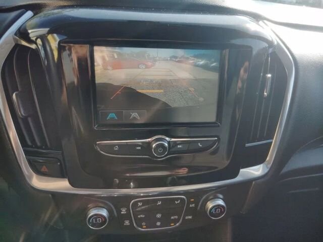 2018 Chevrolet Traverse in Greenville, SC 29607 - 18130794 31