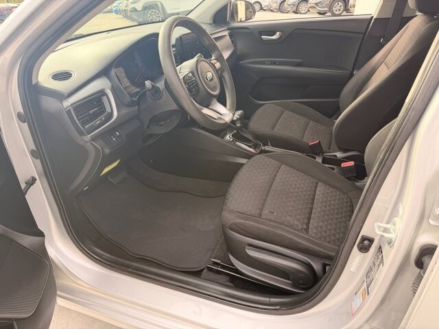 2021 Kia Rio in Knoxville, TN 37920 - 18130798 12