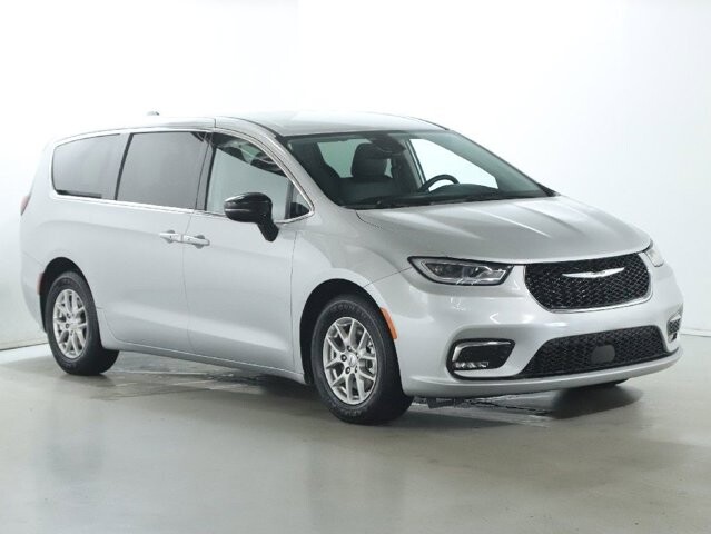 2024 Chrysler Pacifica in Bedford, OH 44146 - 18130801 9