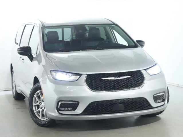 2024 Chrysler Pacifica in Bedford, OH 44146 - 18130801 2