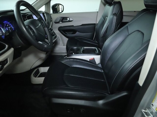 2024 Chrysler Pacifica in Bedford, OH 44146 - 18130801 18