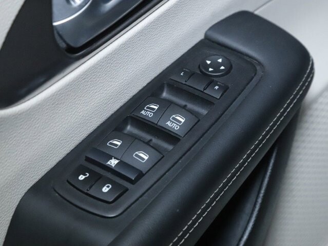 2024 Chrysler Pacifica in Bedford, OH 44146 - 18130801 16