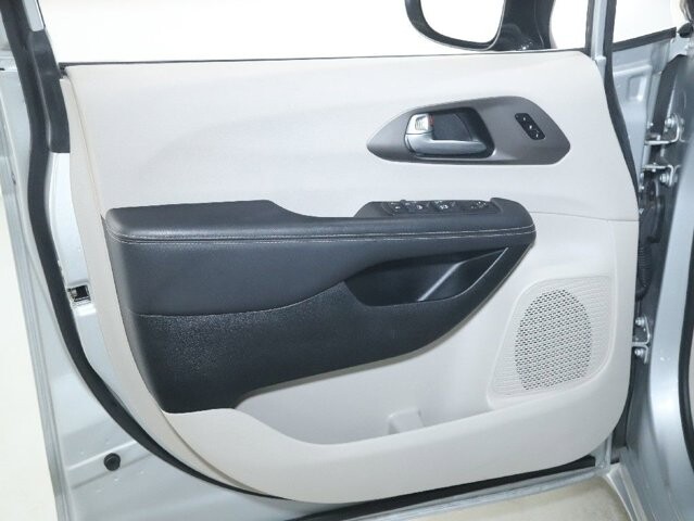 2024 Chrysler Pacifica in Bedford, OH 44146 - 18130801 15
