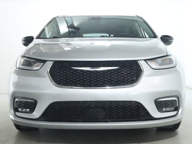 2024 Chrysler Pacifica in Bedford, OH 44146 - 18130801 5