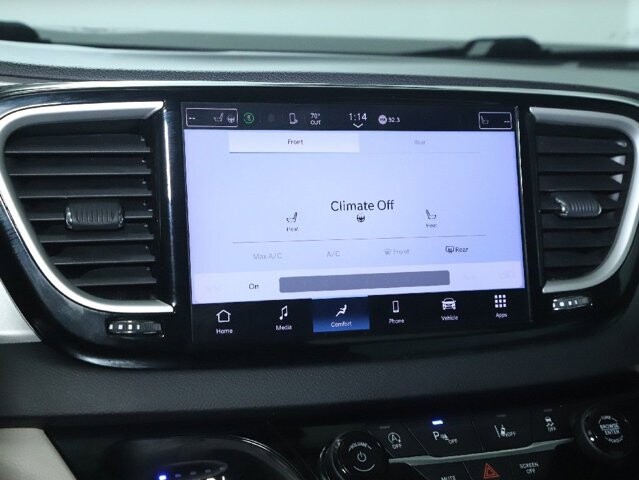 2024 Chrysler Pacifica in Bedford, OH 44146 - 18130801 24