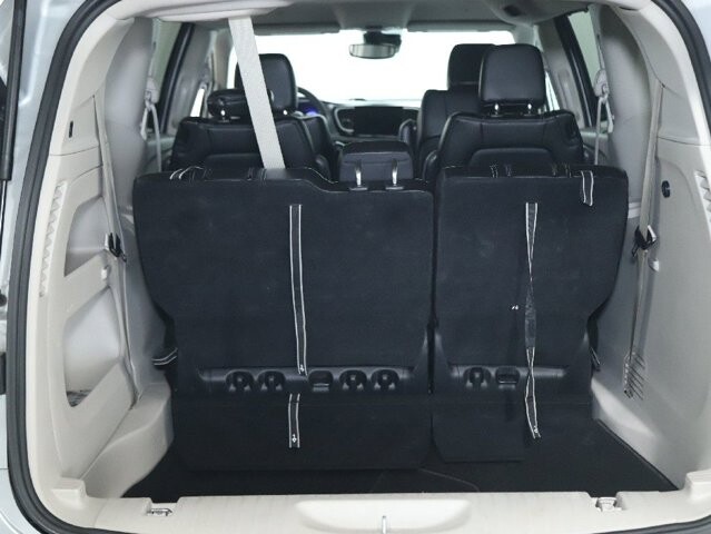 2024 Chrysler Pacifica in Bedford, OH 44146 - 18130801 28