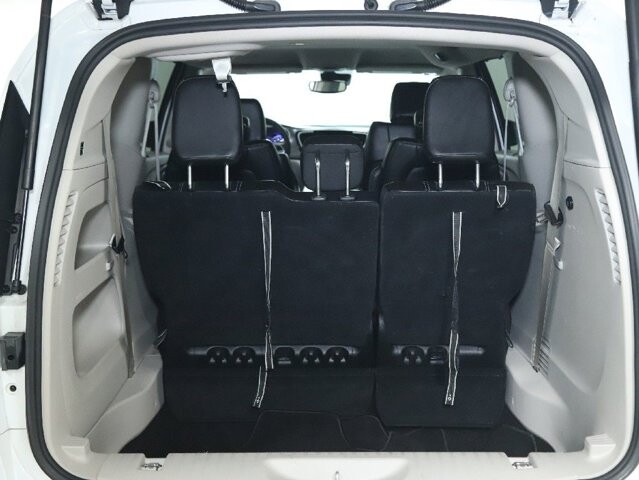 2024 Chrysler Pacifica in Bedford, OH 44146 - 18130802 28