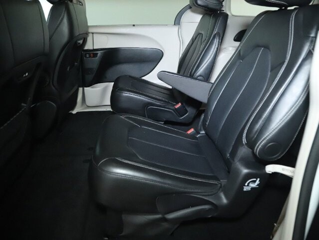 2024 Chrysler Pacifica in Bedford, OH 44146 - 18130802 14