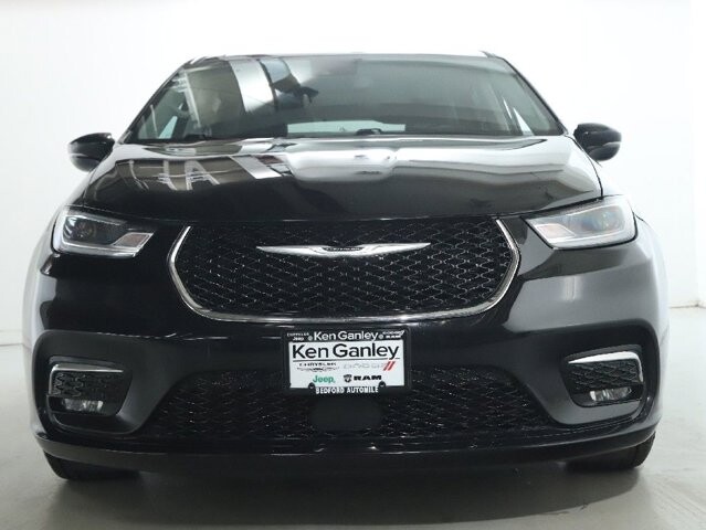 2024 Chrysler Pacifica in Bedford, OH 44146 - 18130803 5