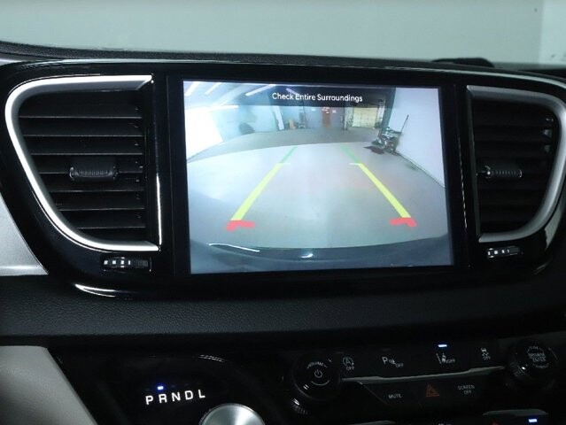 2024 Chrysler Pacifica in Bedford, OH 44146 - 18130803 27