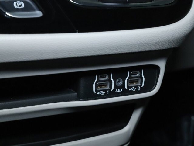 2024 Chrysler Pacifica in Bedford, OH 44146 - 18130803 25