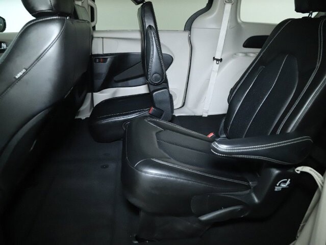 2024 Chrysler Pacifica in Bedford, OH 44146 - 18130803 14