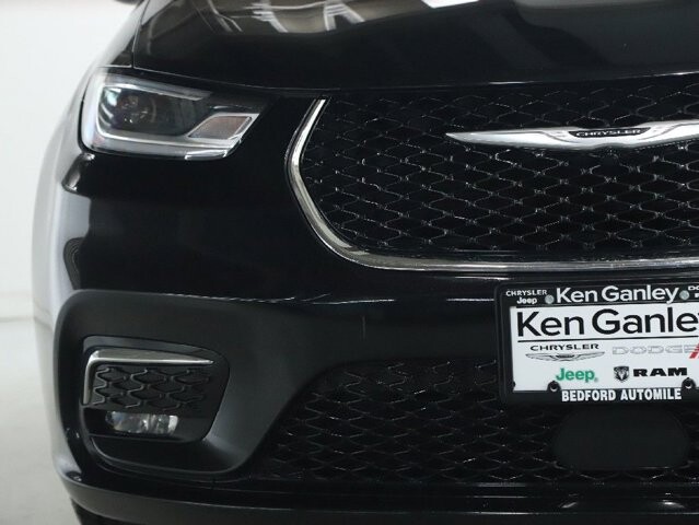 2024 Chrysler Pacifica in Bedford, OH 44146 - 18130803 6